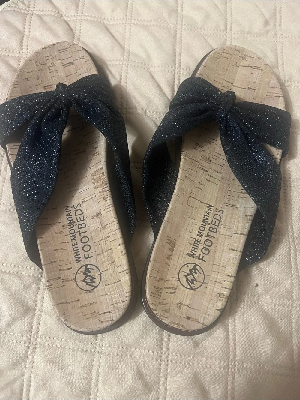 The Mountain Women's Black Glitter Knot Slide Sandals